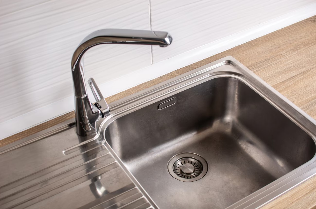 Front View Straws and Plant